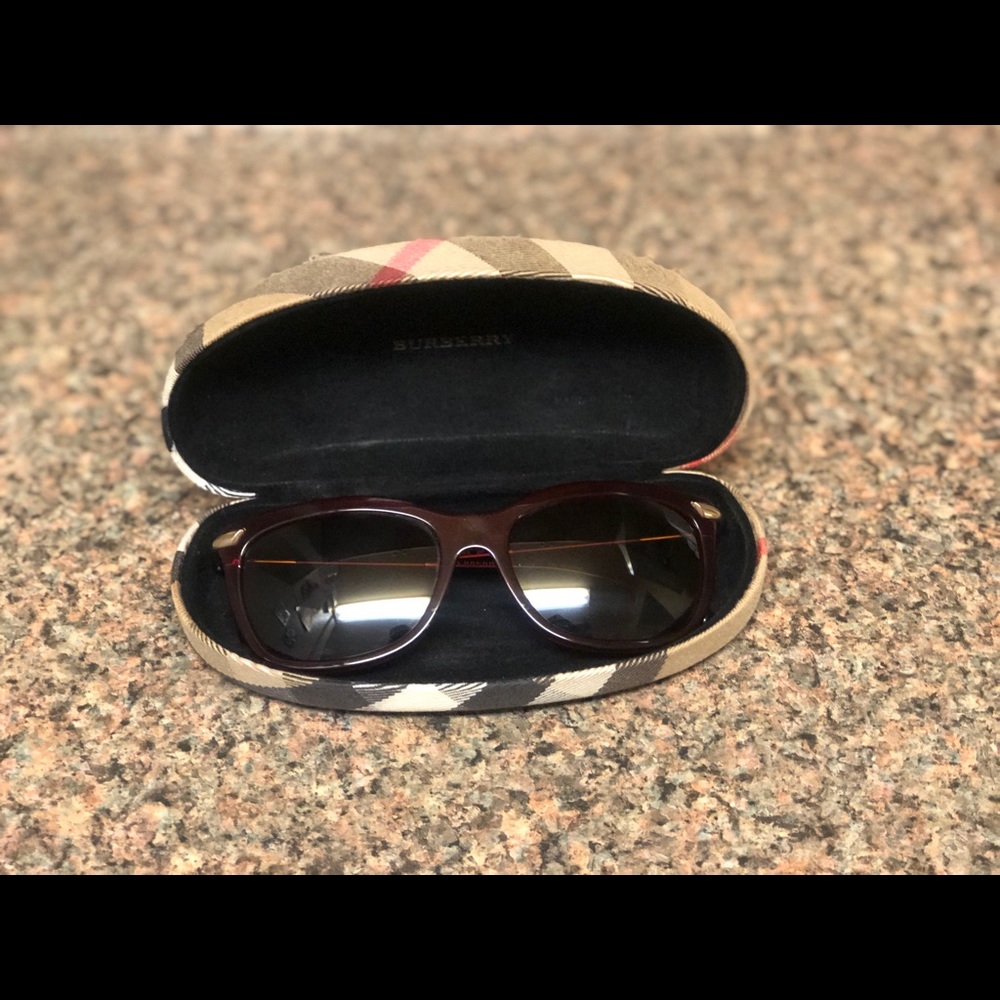 Burberry Sunglasses - Picture 2 of 5